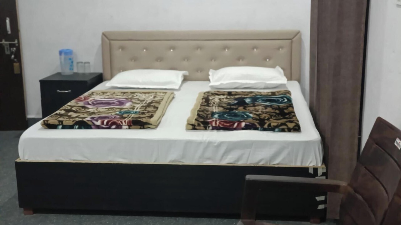 Photo of Bedroom in Gangotri