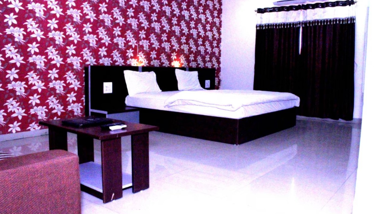 Photo of Bedroom in Mandsaur