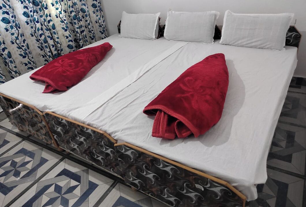 Photo of Bedroom in Narainkoti