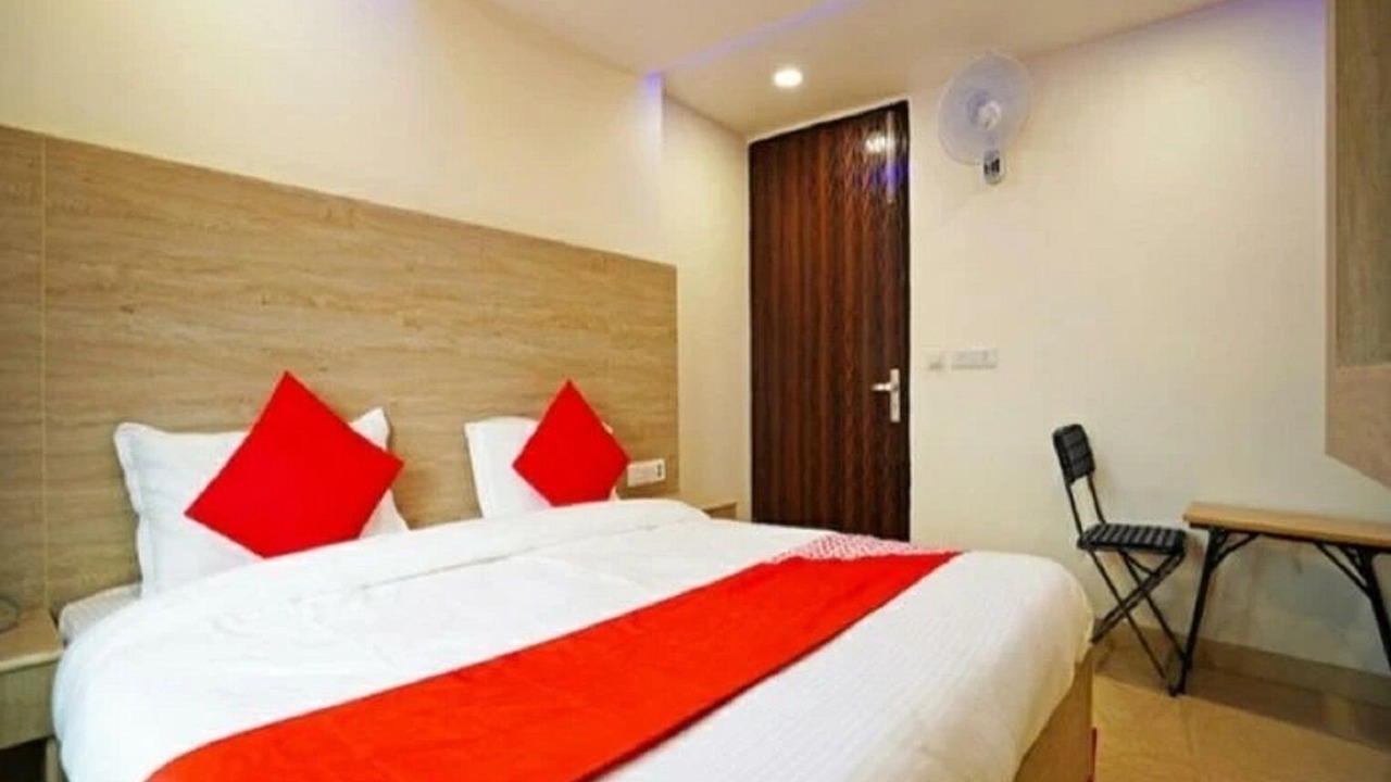 Photo of Bedroom in Mahipalpur