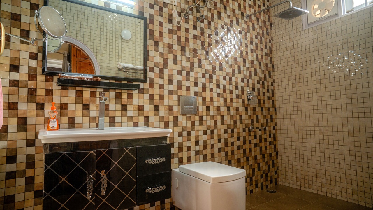 Photo of Bathroom in Mohal