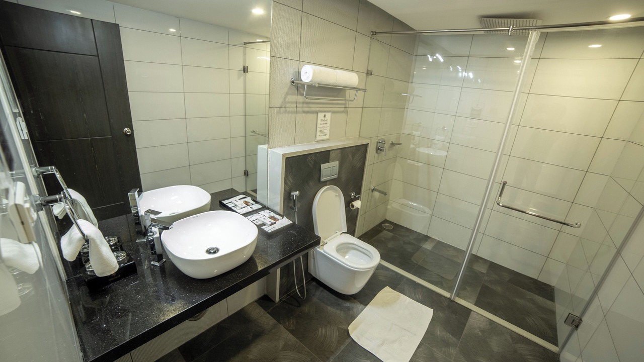 Photo of Bathroom in Palani