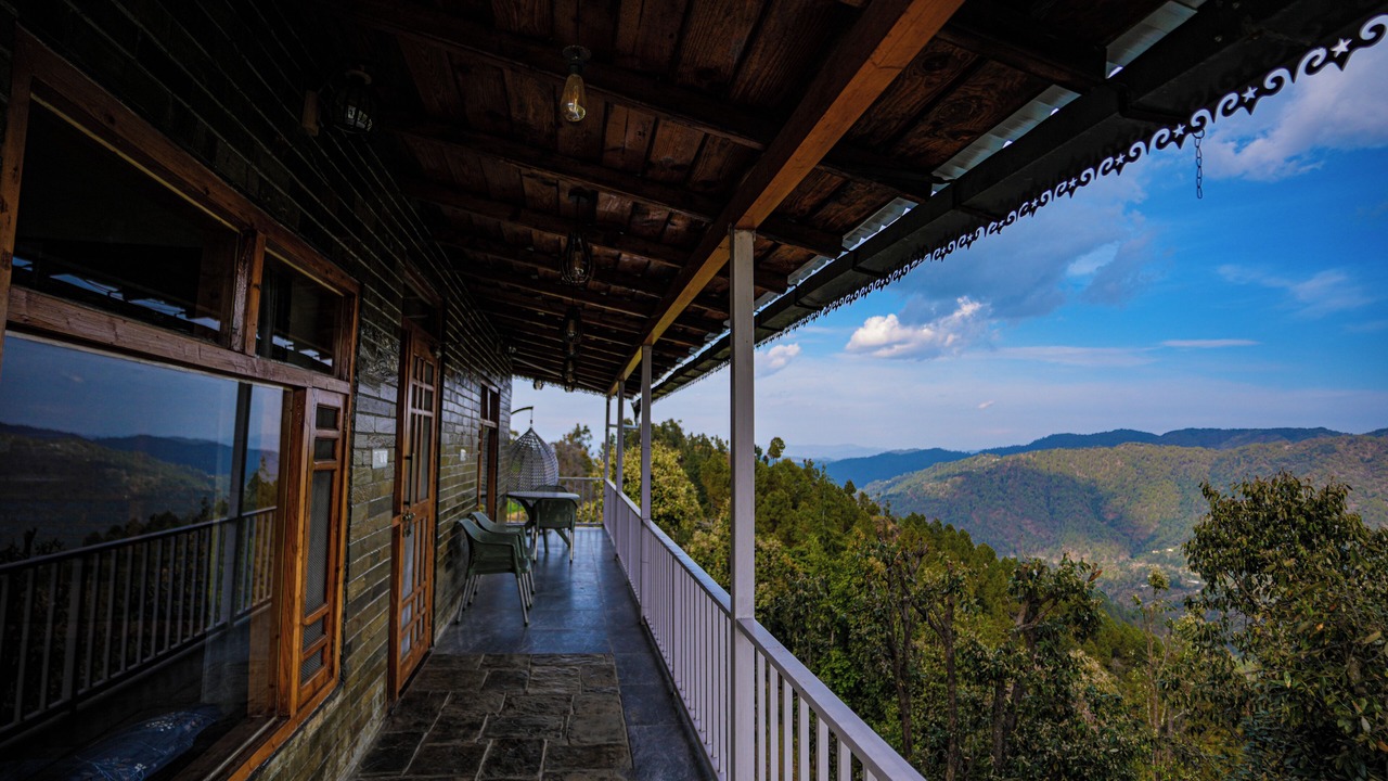 Photo of Patio Balcony in Mukteshwar