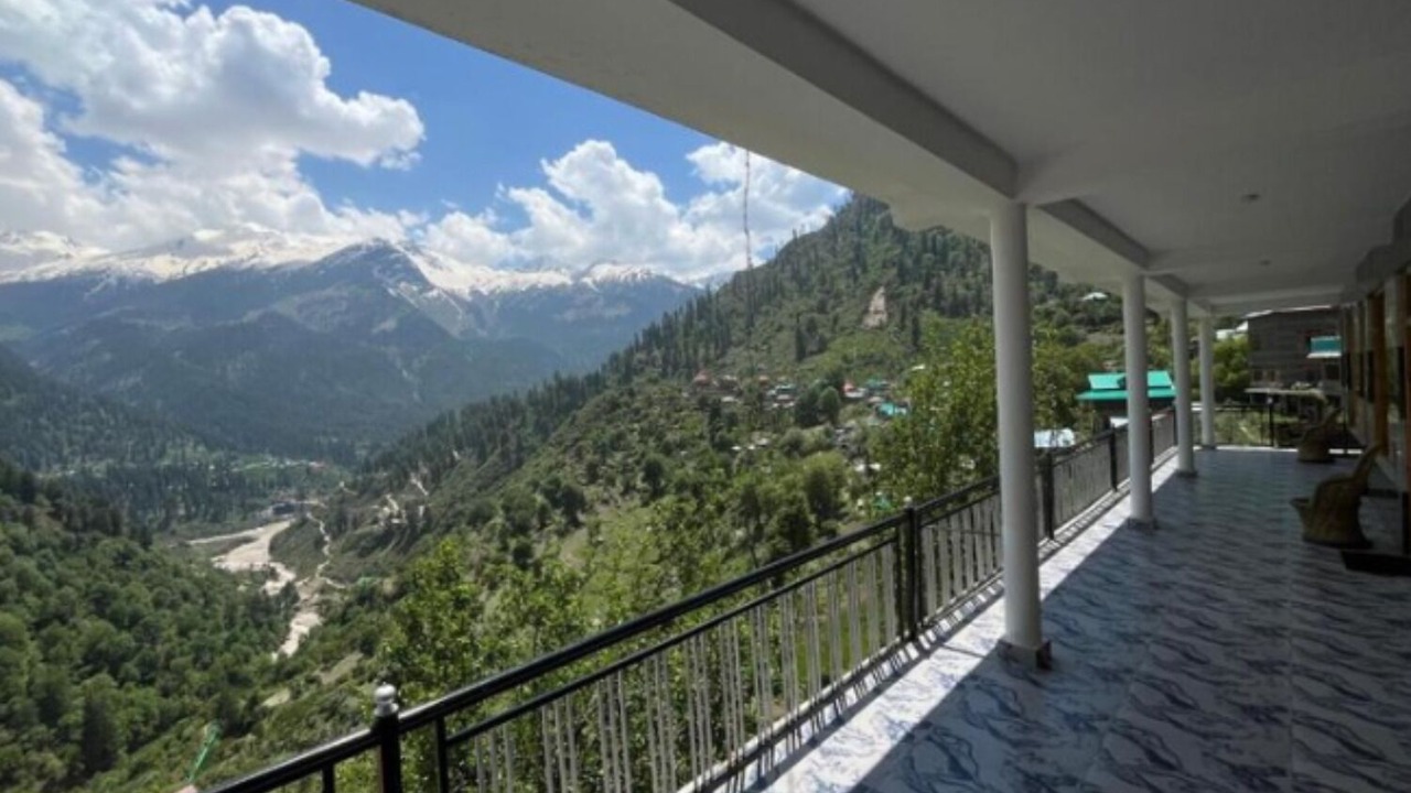 Photo of Outdoor in Tosh