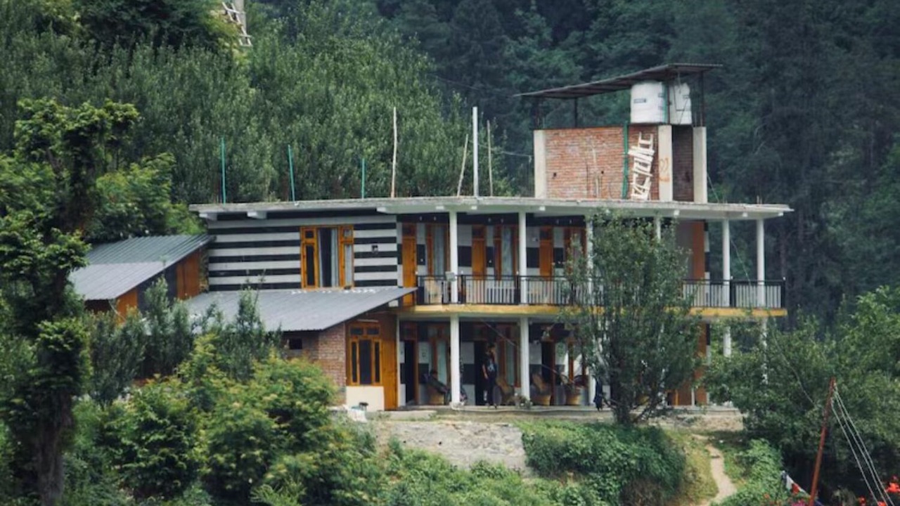 Photo of Outdoor in Tosh