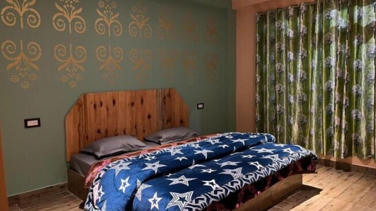 Photo of Bedroom in Tosh