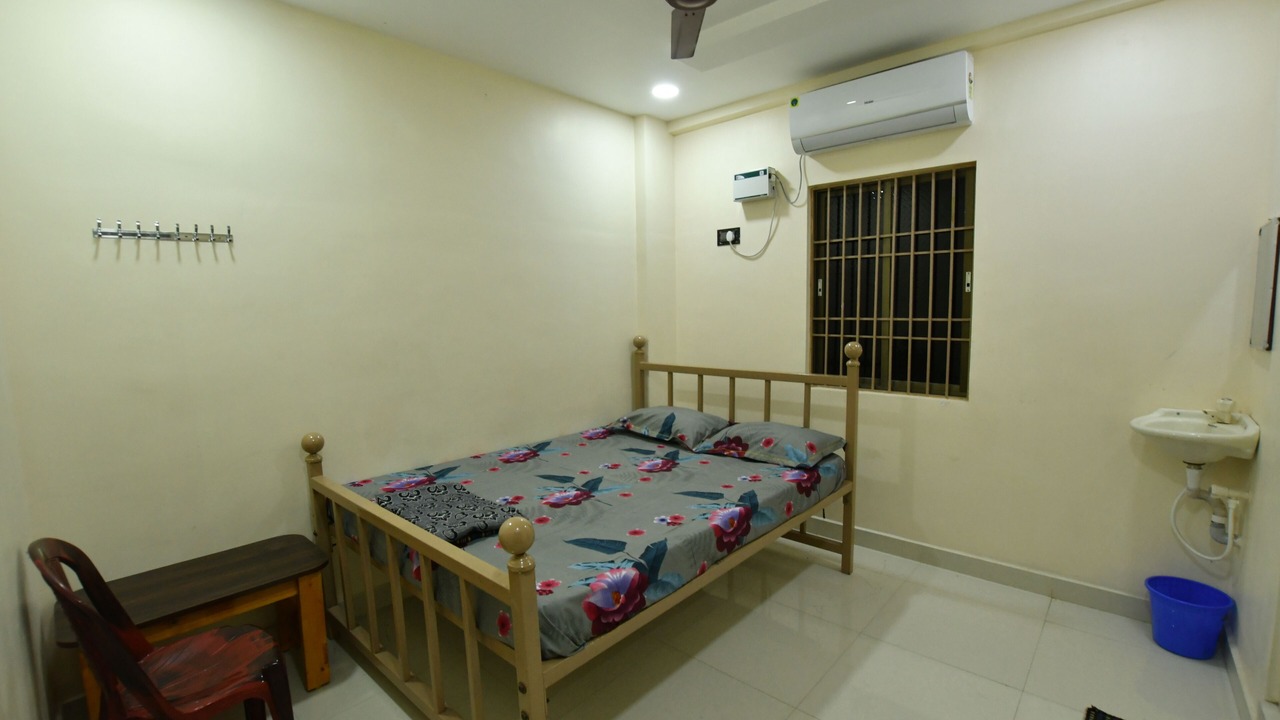 Photo of Bedroom in Tiruvannamalai
