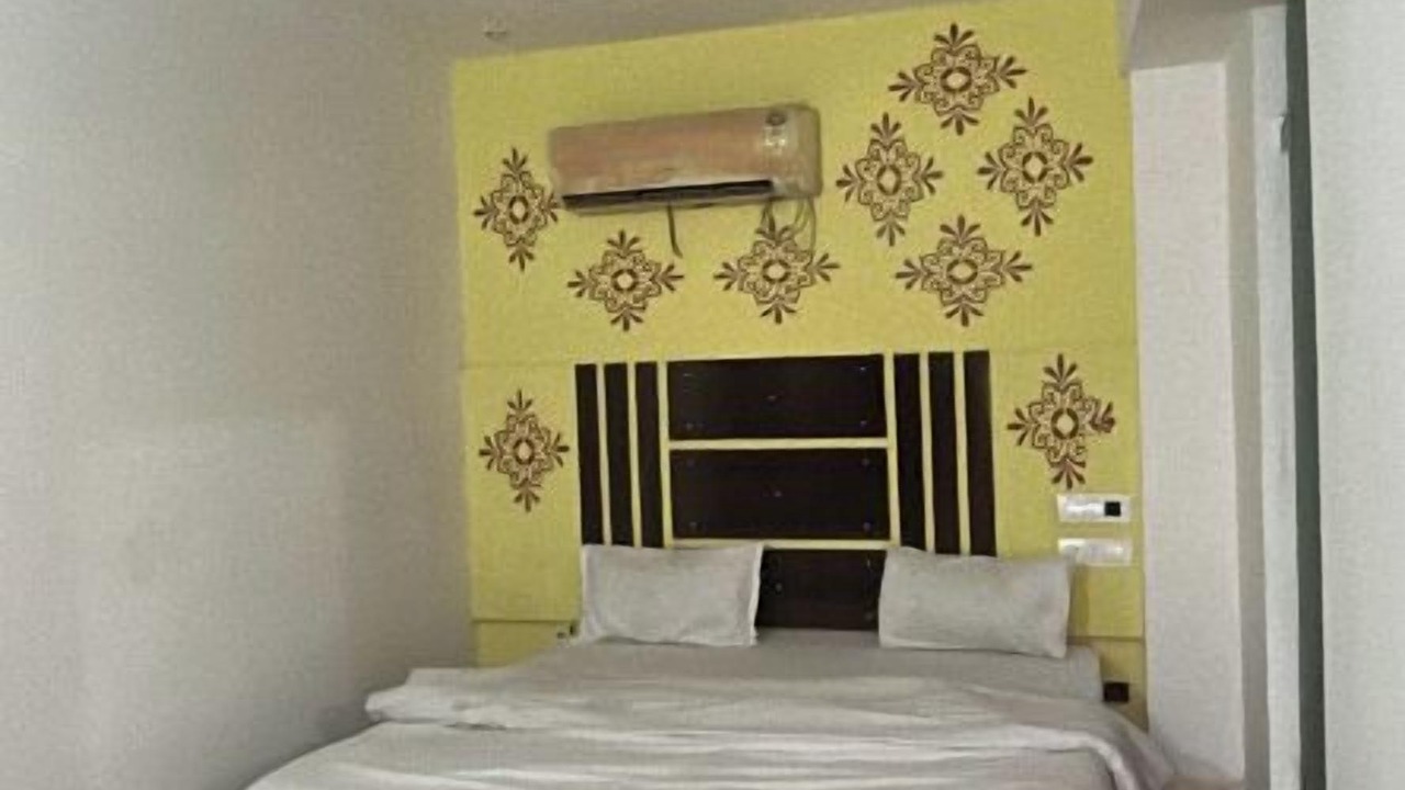 Photo of Bedroom in Sector 42