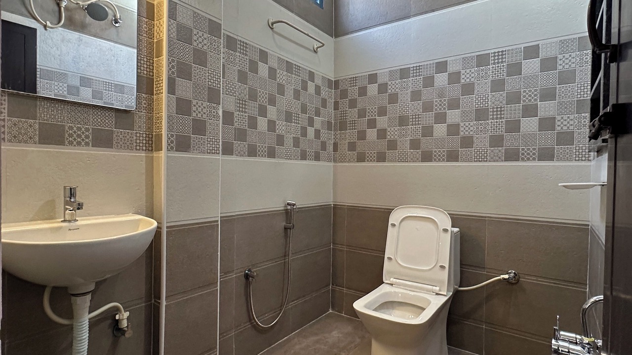 Photo of Bathroom in Tiruvannamalai