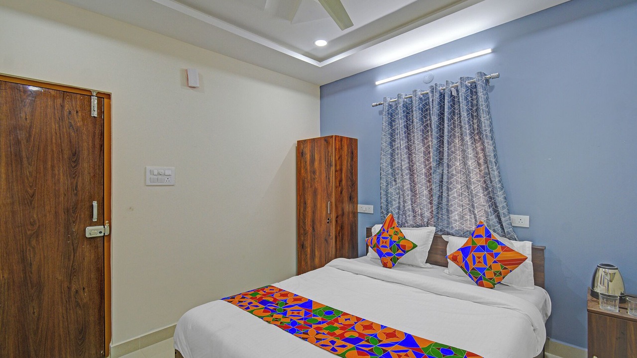 Photo of Bedroom in Nanakram Guda