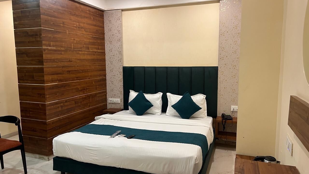 Photo of Bedroom in South Tukoganj