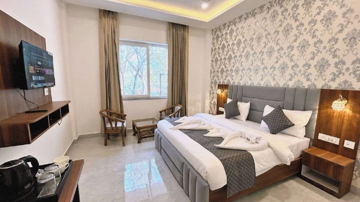 Photo of Bedroom in Tapovan