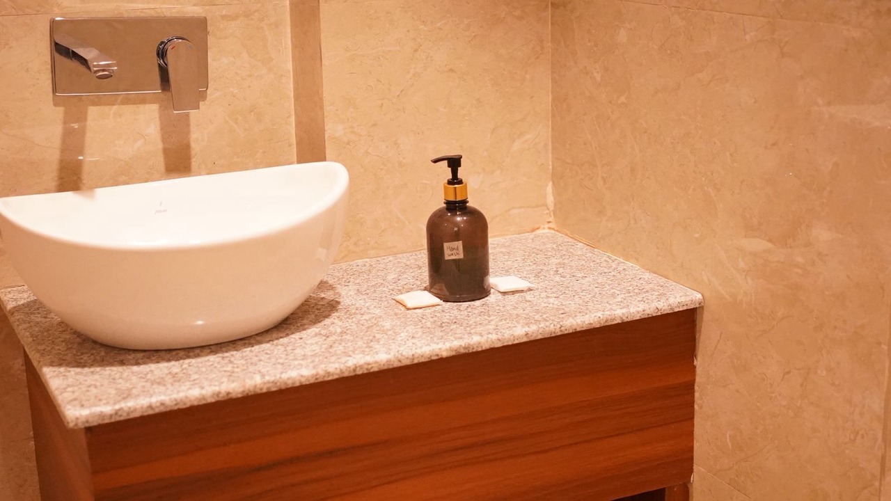 Photo of Bathroom in Tapovan