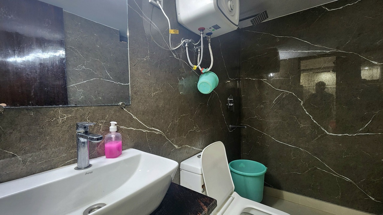 Photo of Bathroom in Paharganj