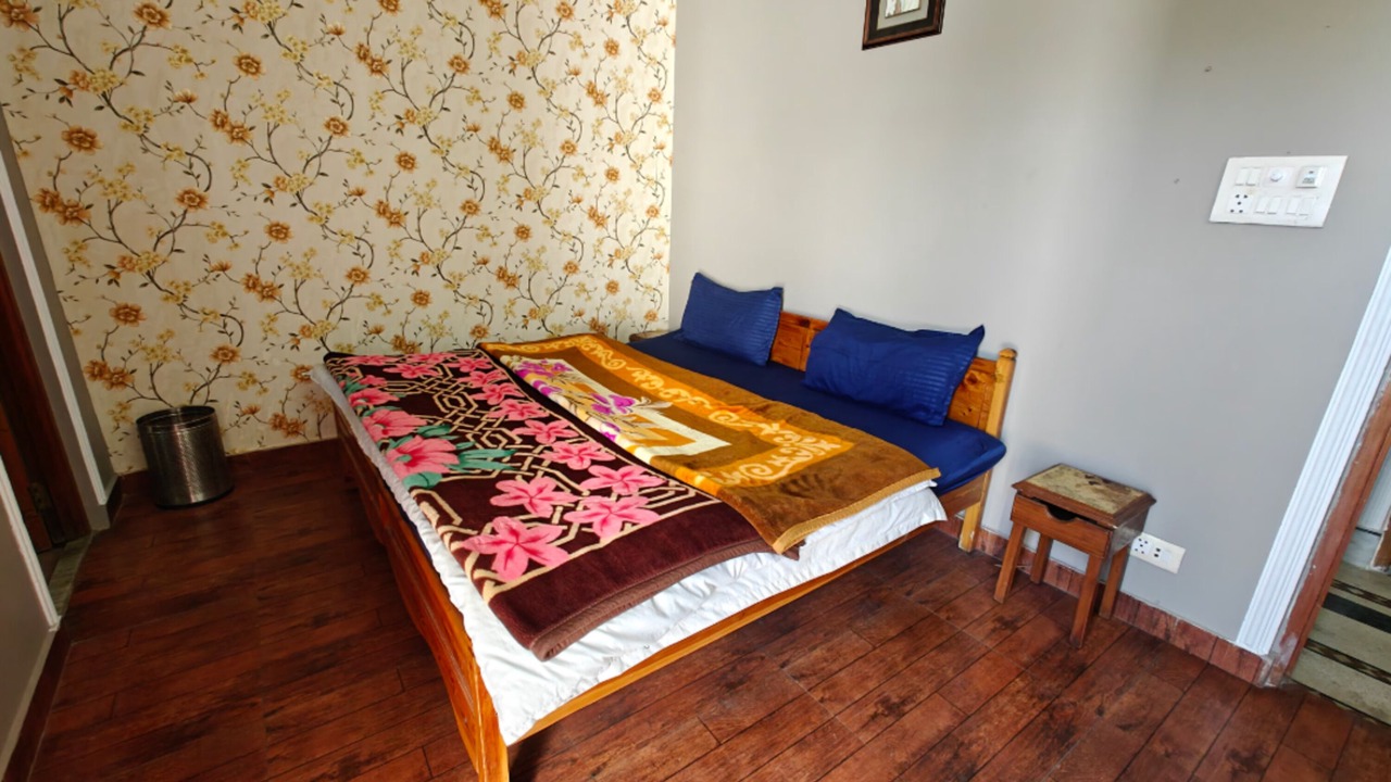 Photo of Bedroom in Solan
