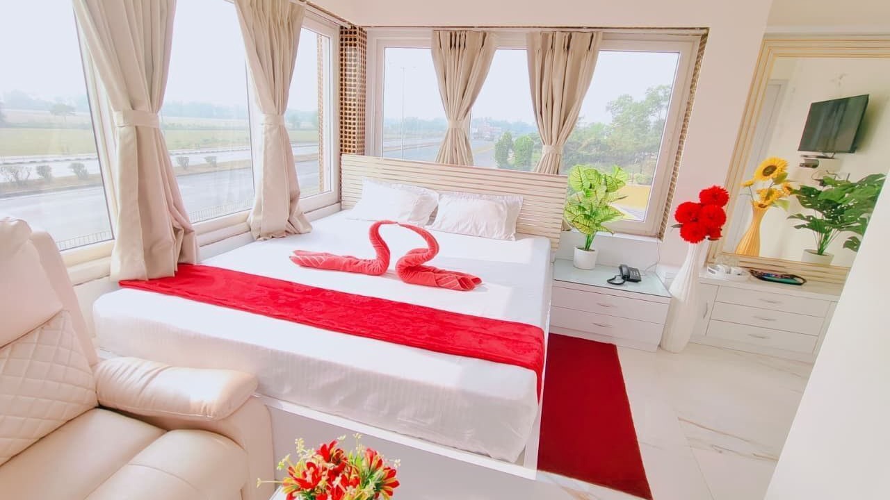 Photo of Bedroom in Barddhaman