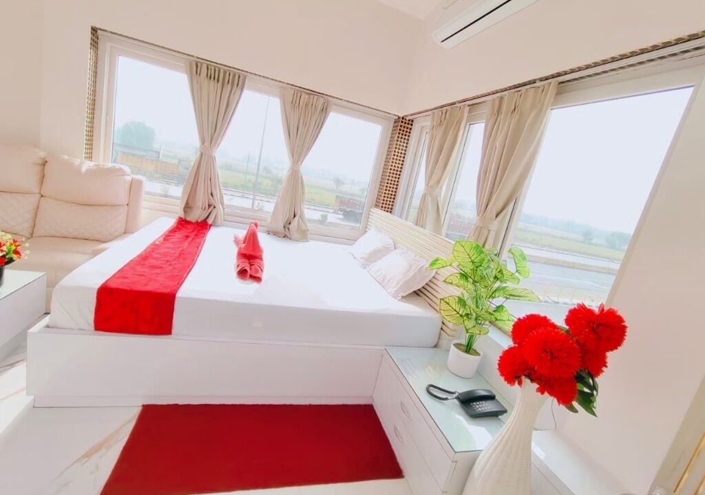 Photo of Bedroom in Barddhaman