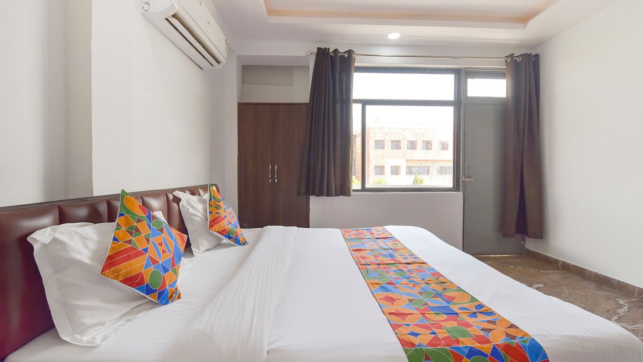 Photo of Bedroom in Adarsh Nagar