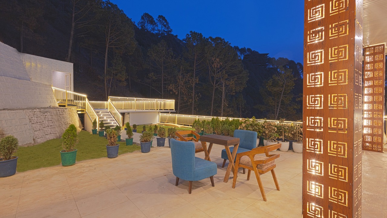 Photo of Outdoor in Lansdowne