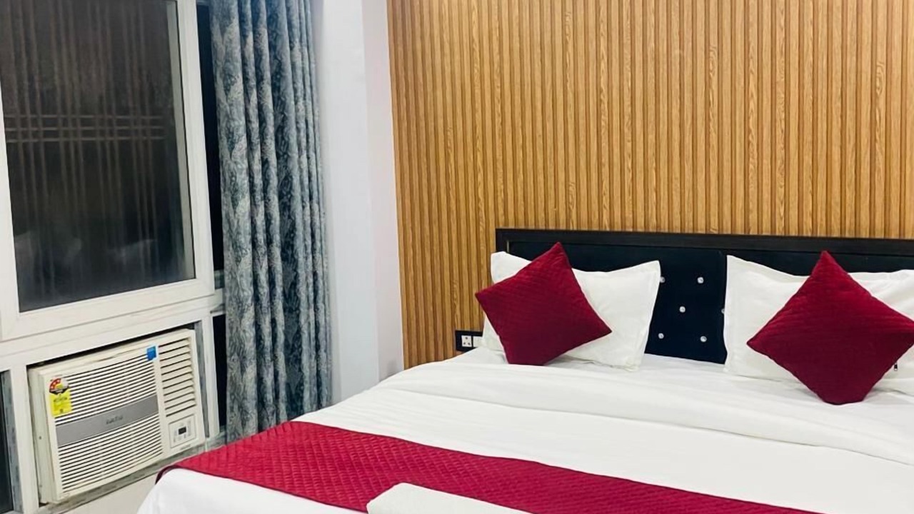 Photo of Bedroom in Lucknow