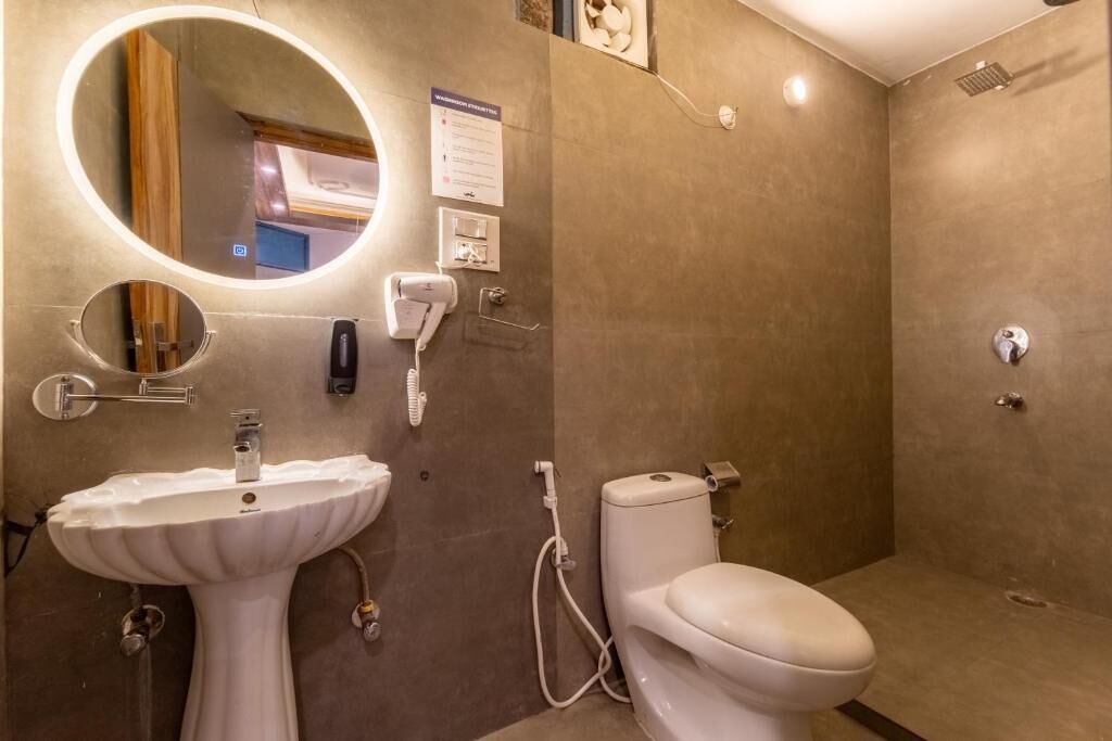 Photo of Bathroom in Tapovan