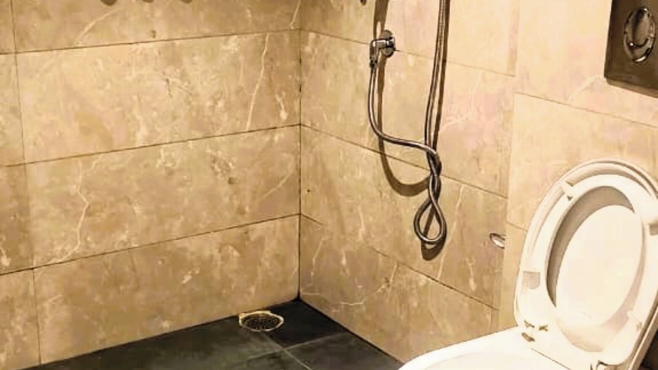 Photo of Bathroom in Chintpurni