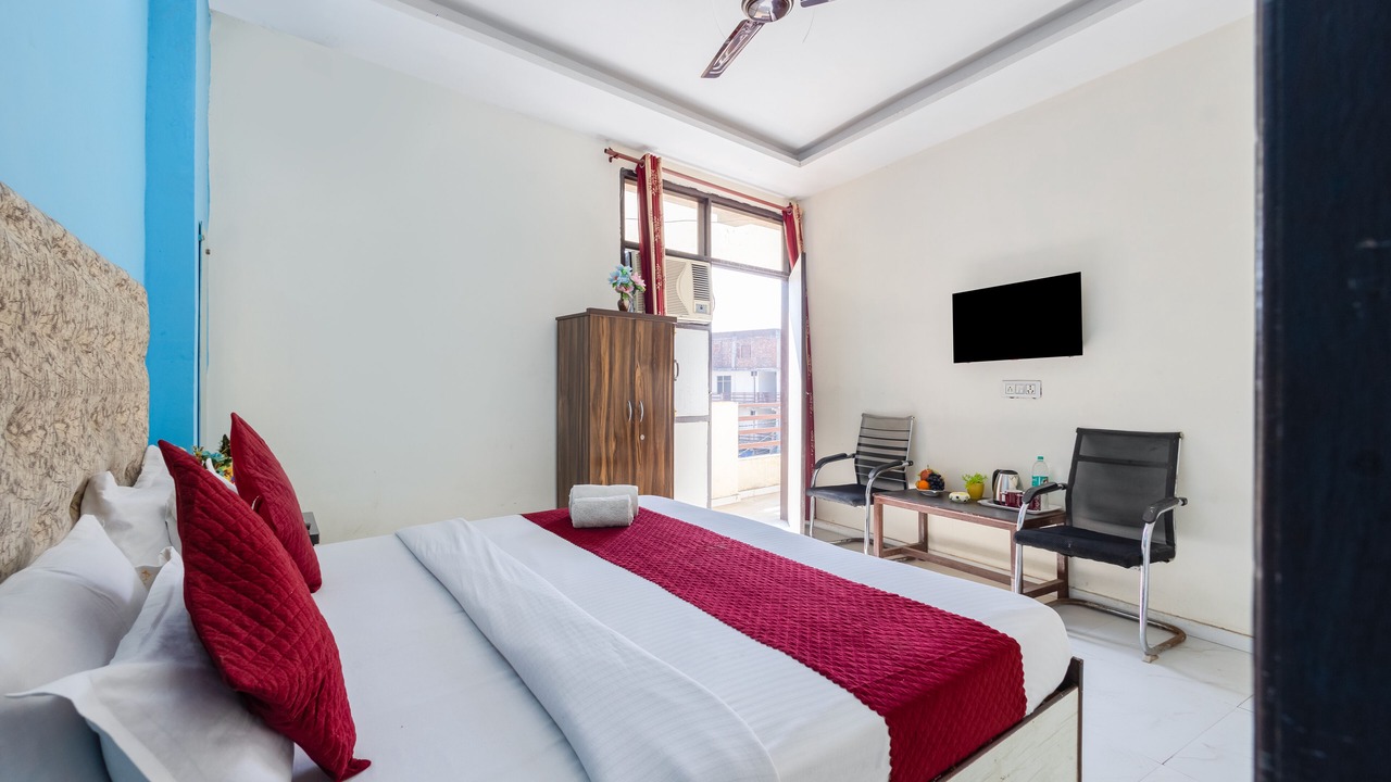 Photo of Bedroom in Shalimar Bagh