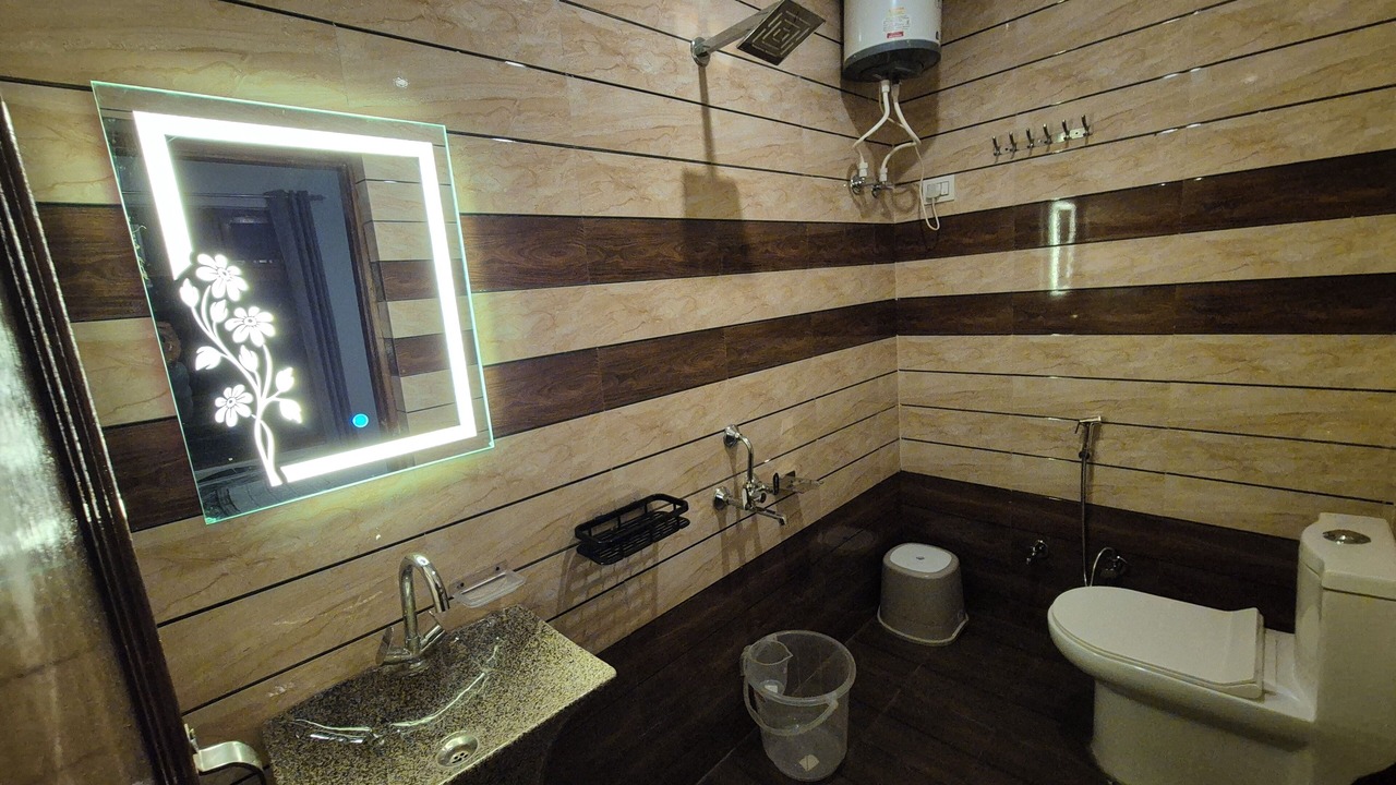 Photo of Bathroom in Gunehr