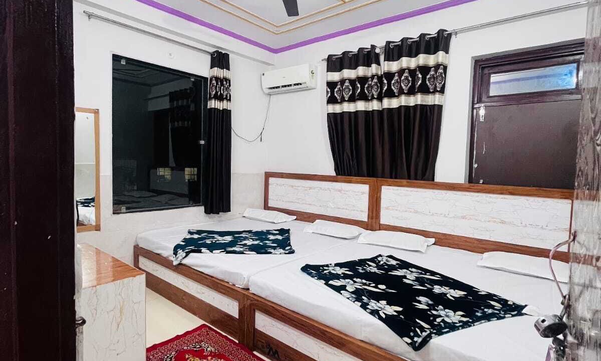 Photo of Bedroom in Khatu