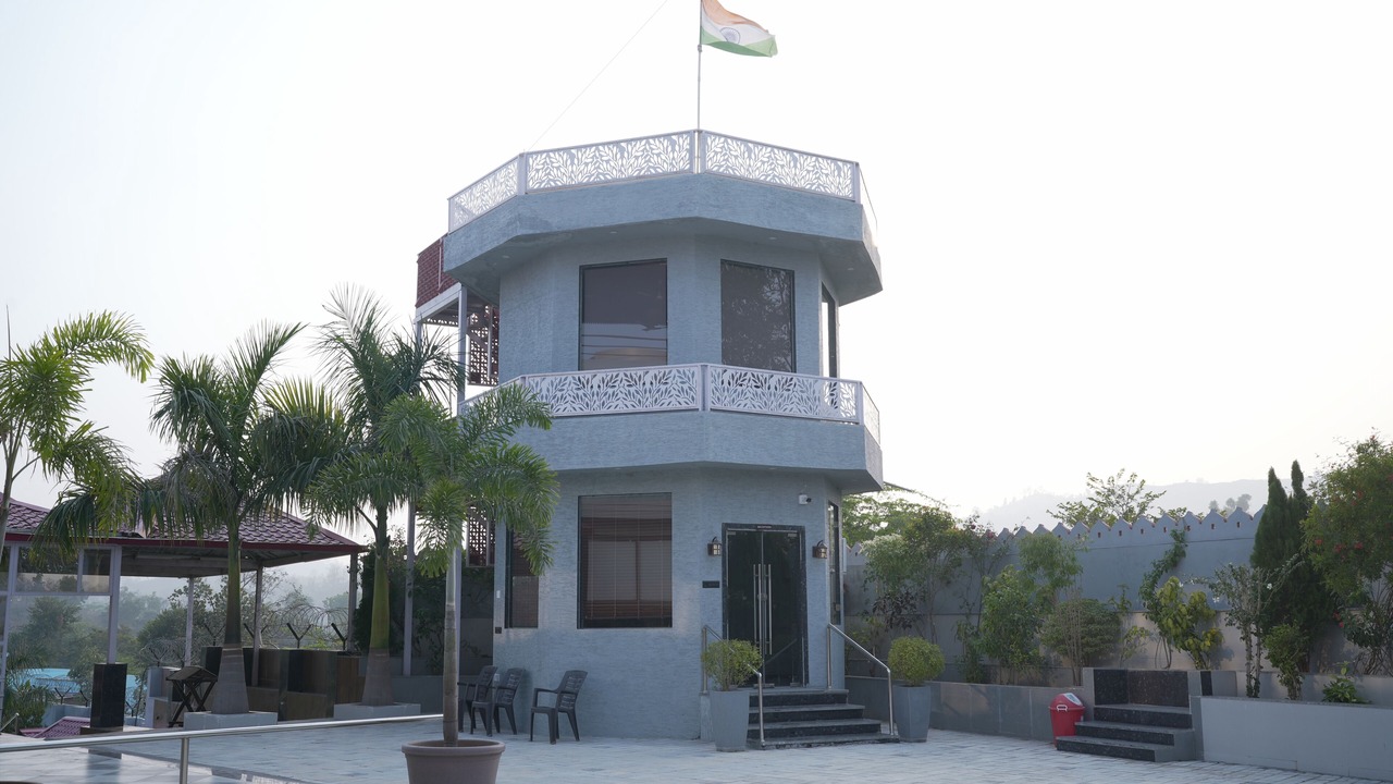 Photo of Others in Sarada