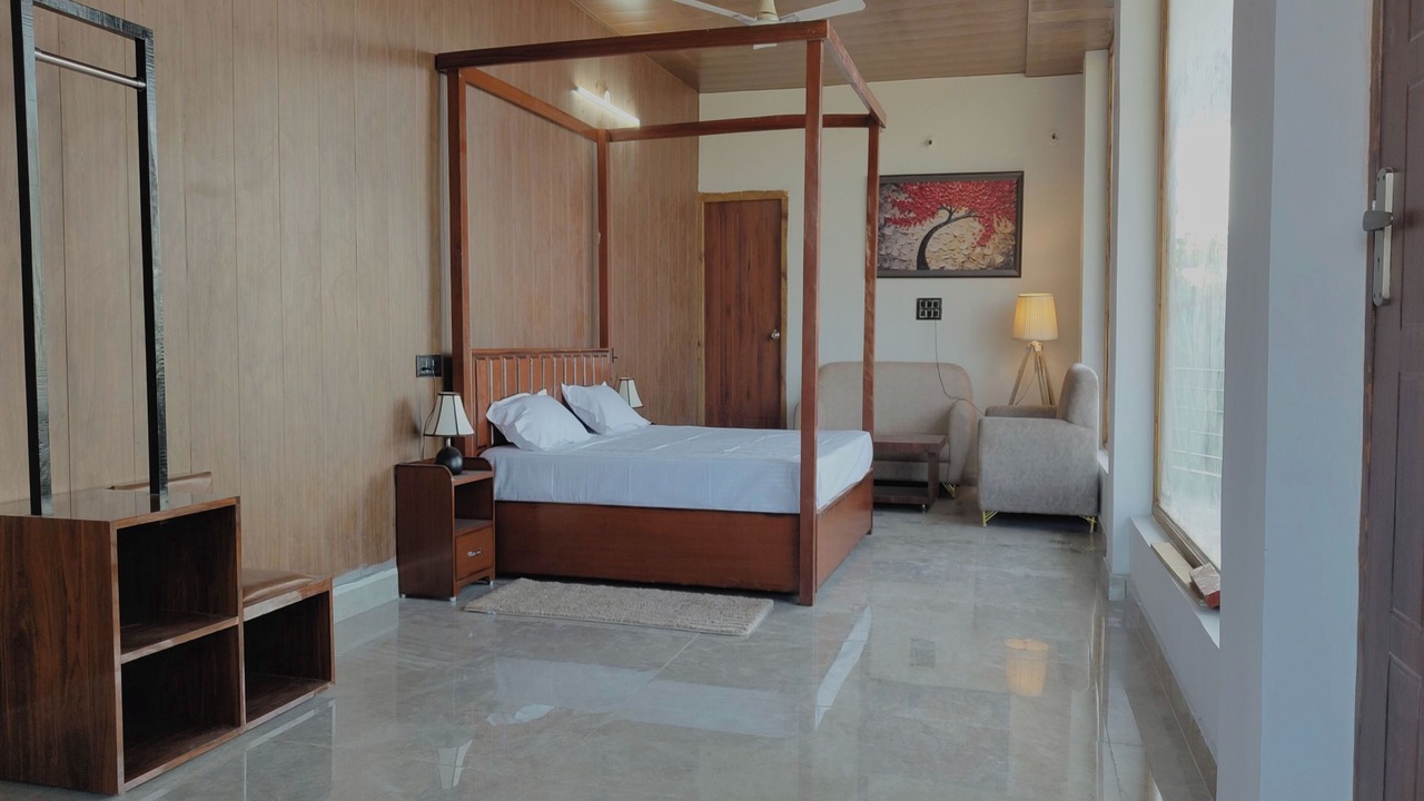 Photo of Bedroom in Devaprayag