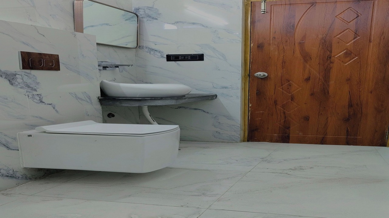 Photo of Bathroom in Devaprayag