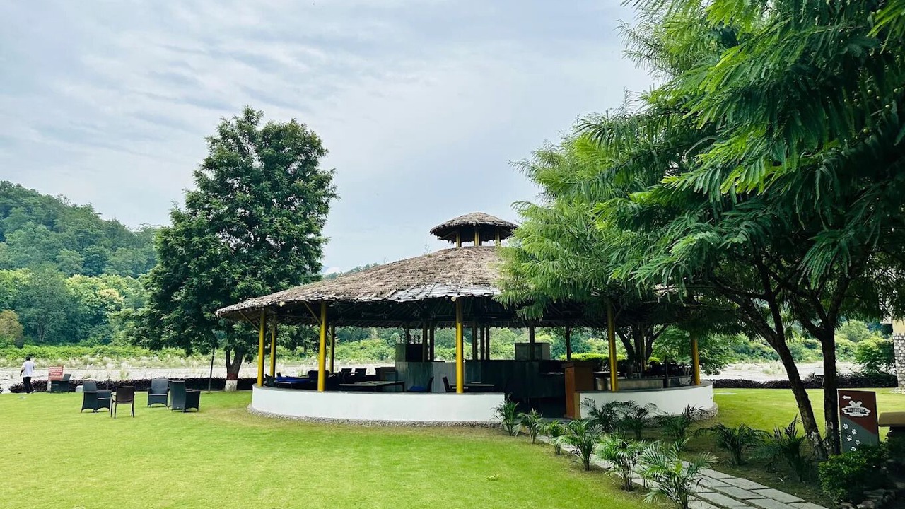 Photo of Outdoor in Garjia