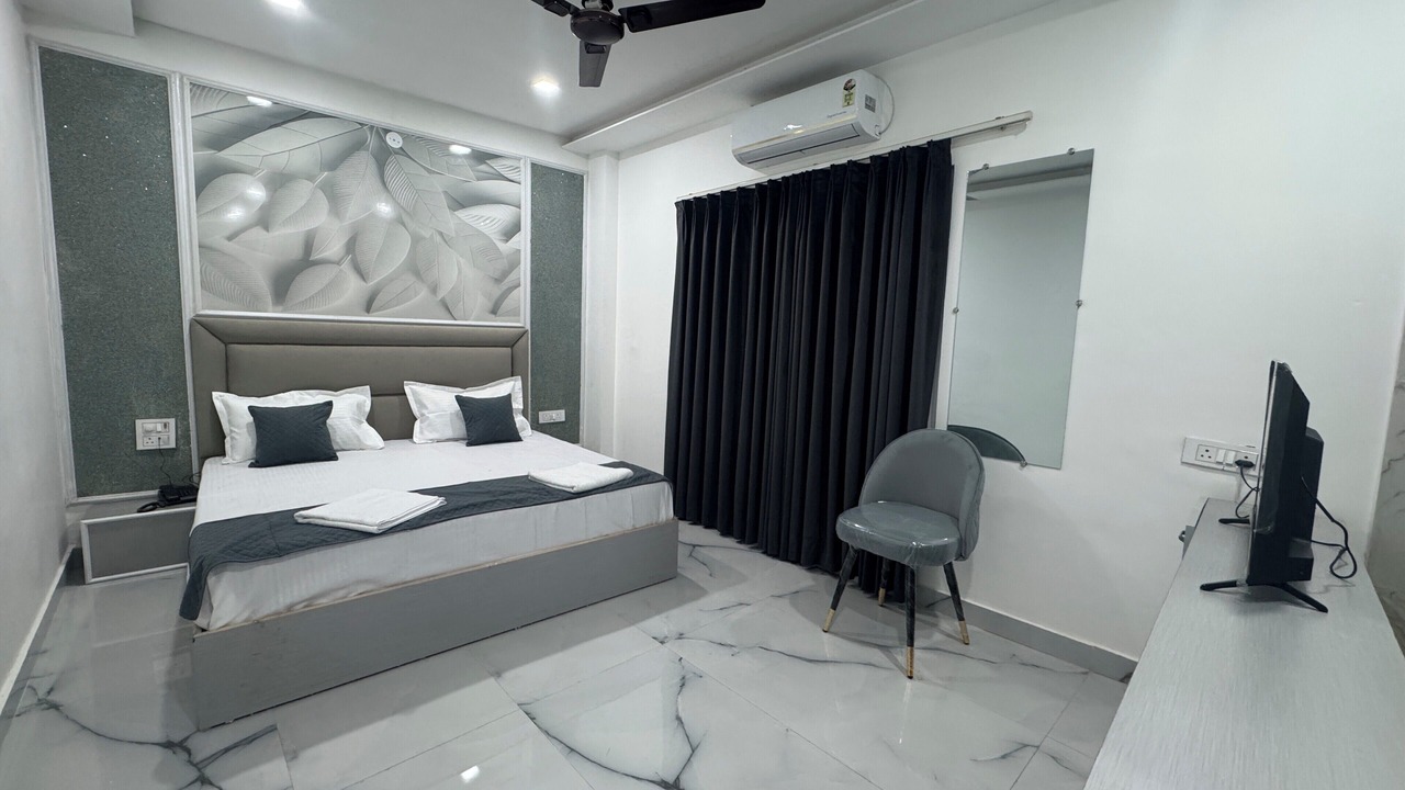 Photo of Bedroom in Haridwar