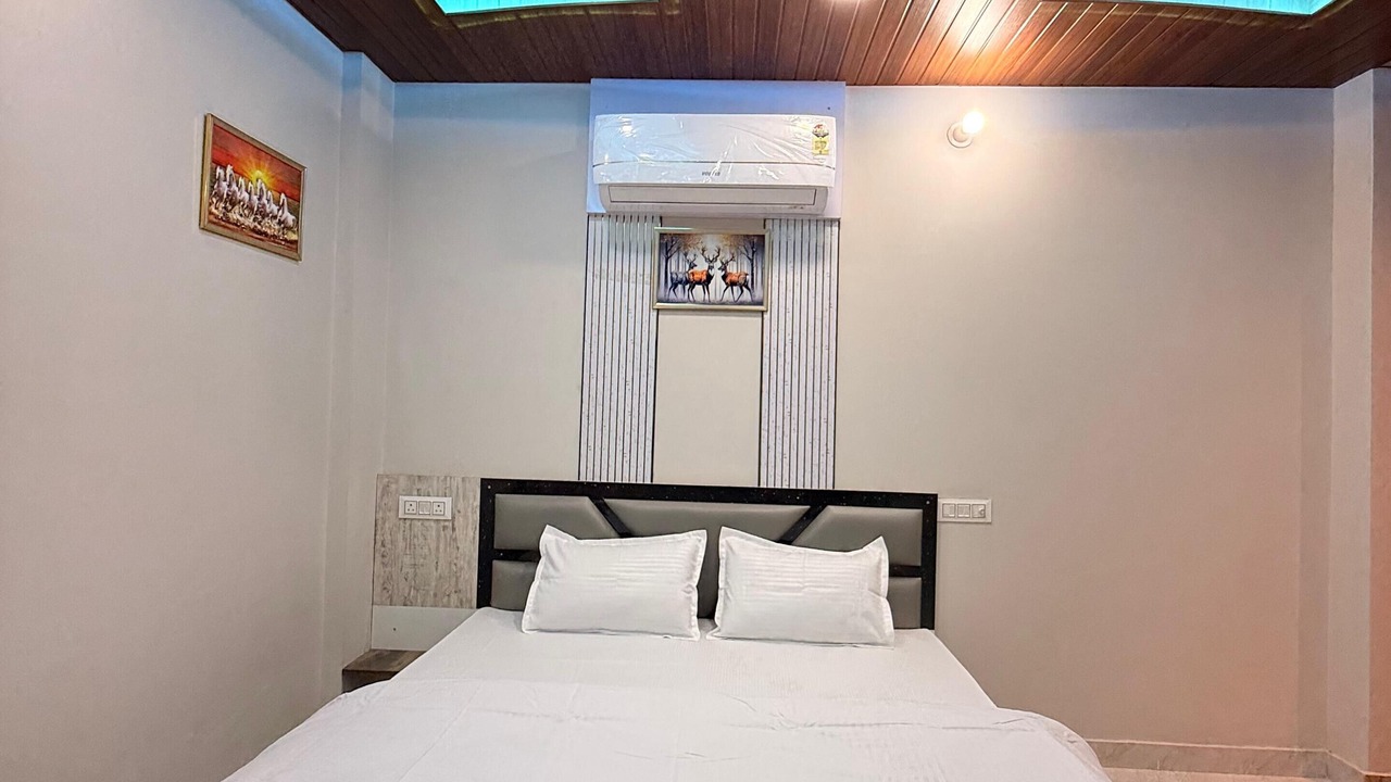 Photo of Bedroom in Sikar