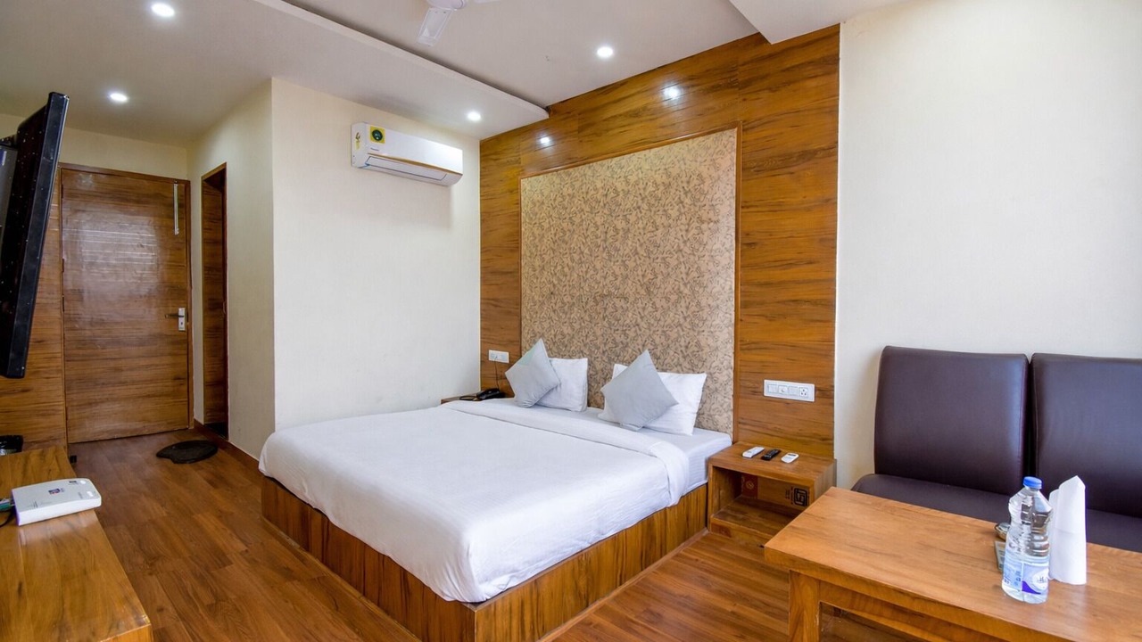 Photo of Bedroom in Zirakpur