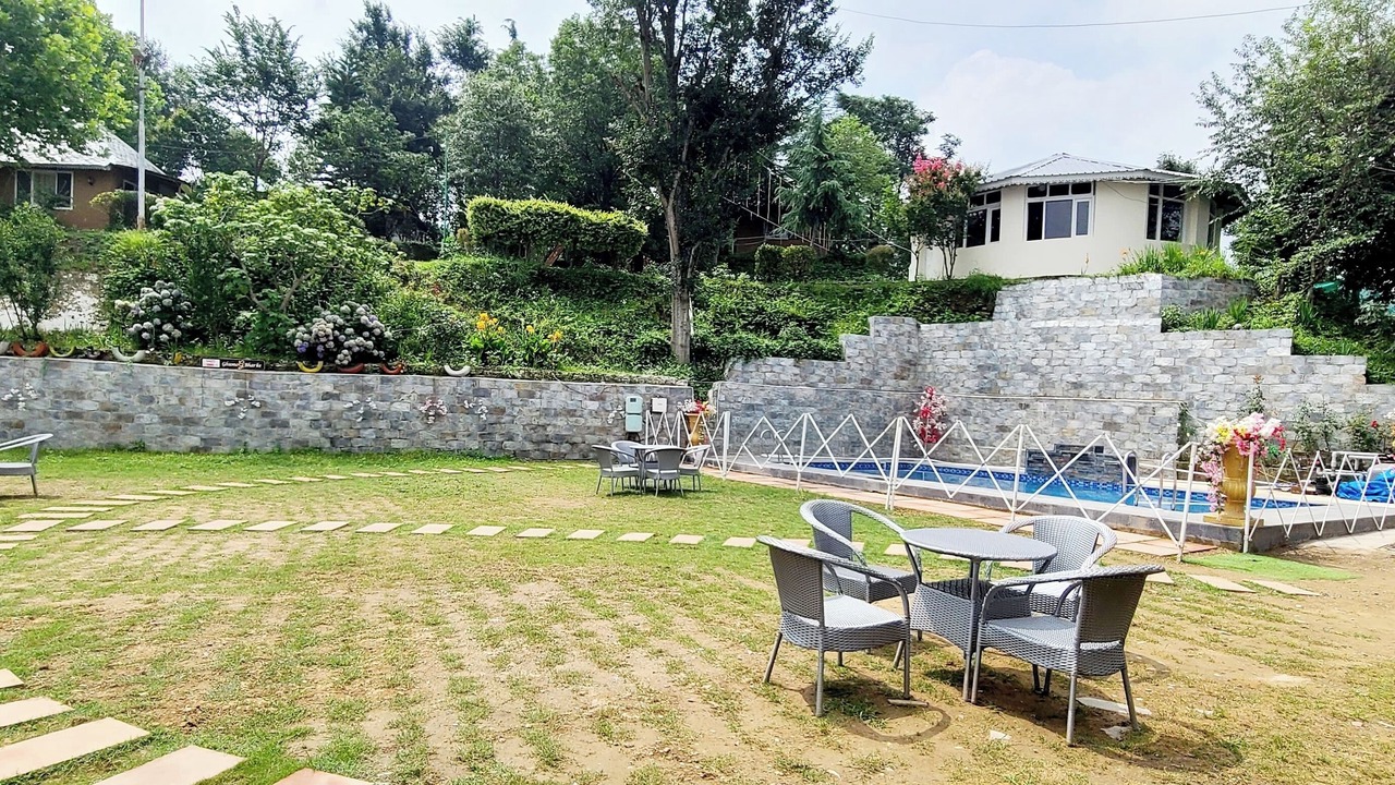 Photo of Outdoor in Shoghi
