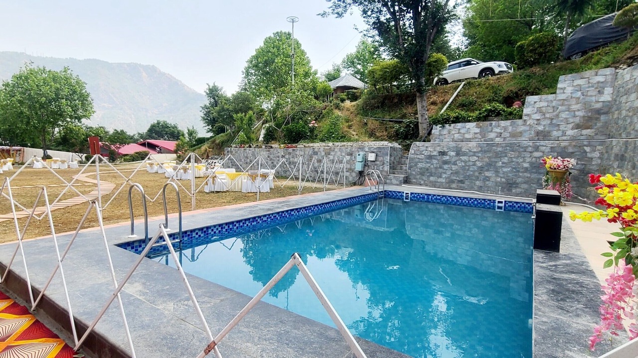Photo of Outdoor in Shoghi
