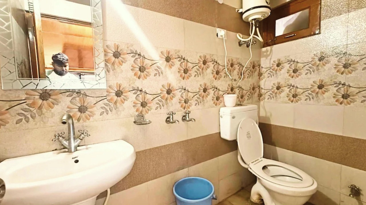 Photo of Bathroom in Mallital