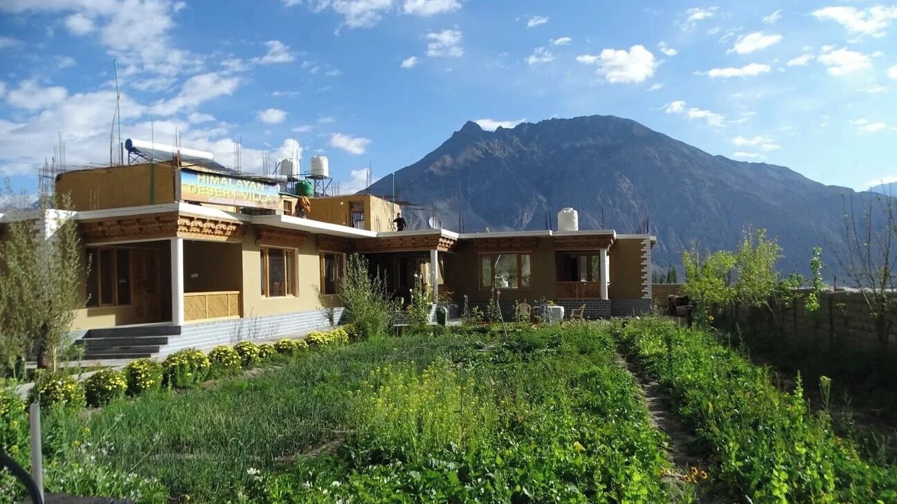 Photo of Outdoor in Hunder