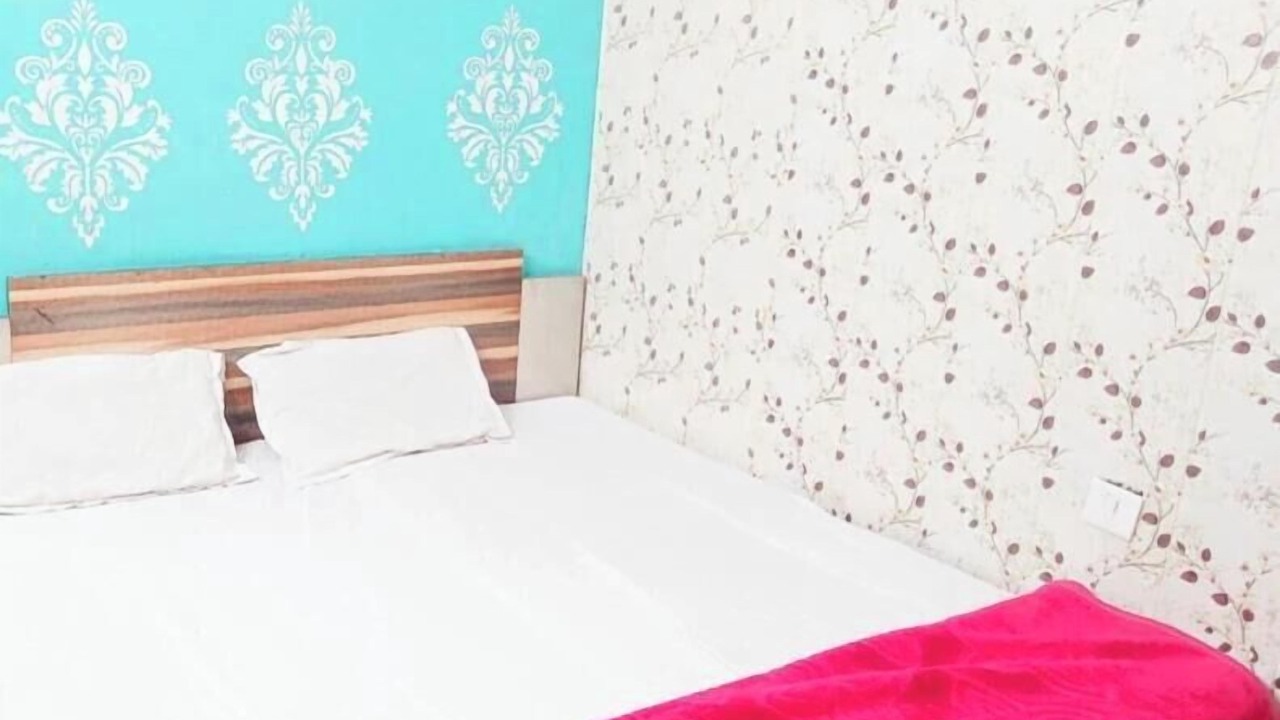 Photo of Bedroom in Charbagh