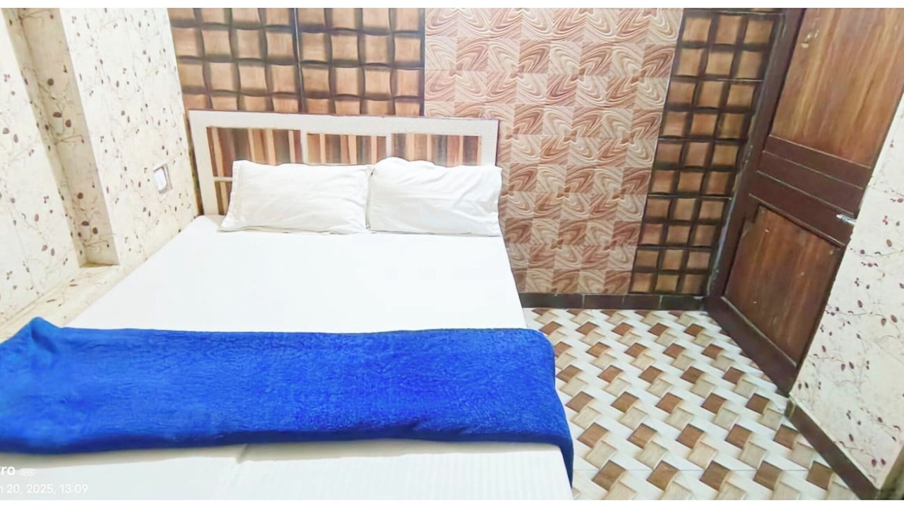 Photo of Bedroom in Charbagh