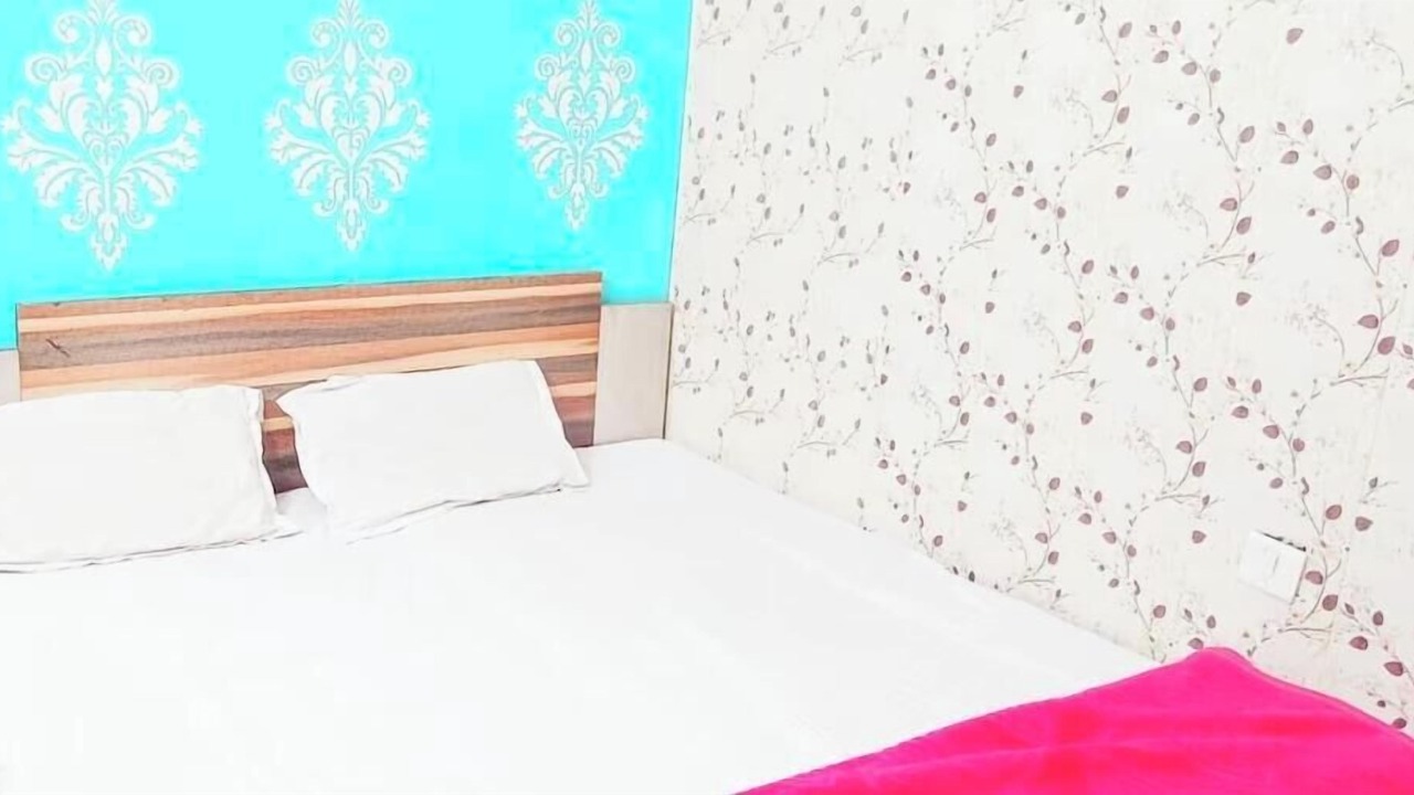 Photo of Bedroom in Charbagh