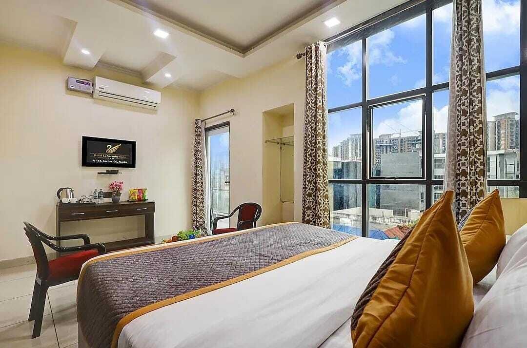 Photo of Bedroom in Sector 70
