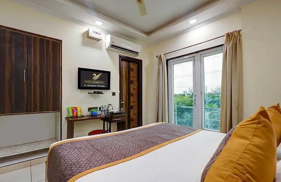 Photo of Bedroom in Sector 70