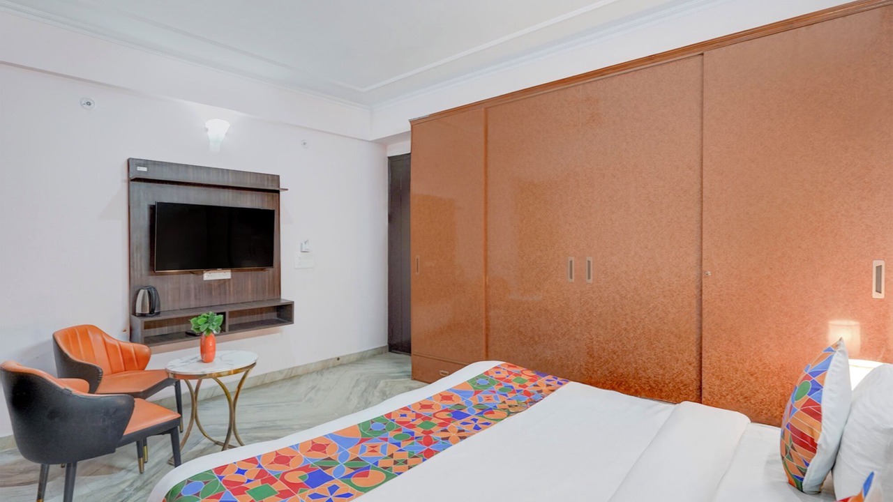 Photo of Bedroom in Sector 70