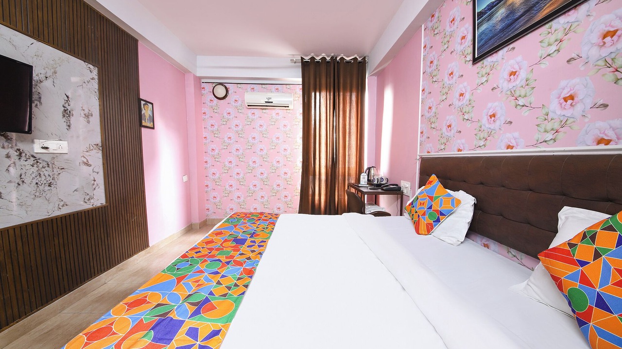 Photo of Bedroom in Dehradun