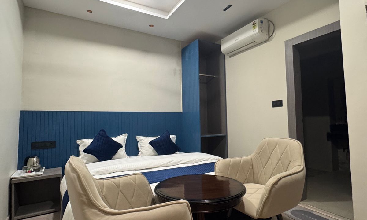 Photo of Bedroom in Mayapur