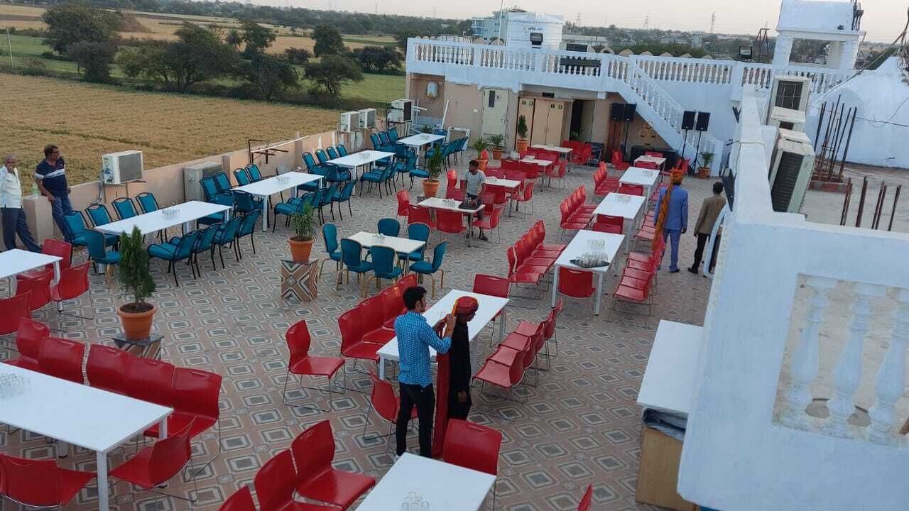 Photo of Others in Badnawar