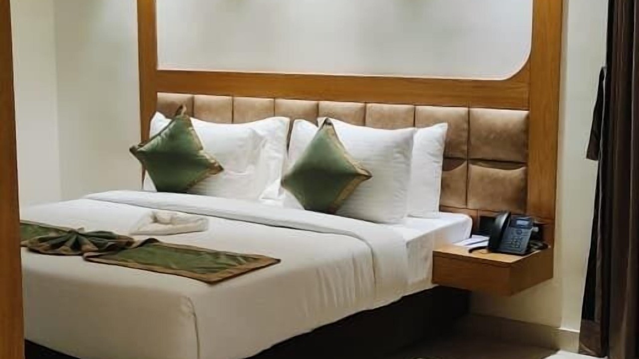 Photo of Bedroom in Berhampore